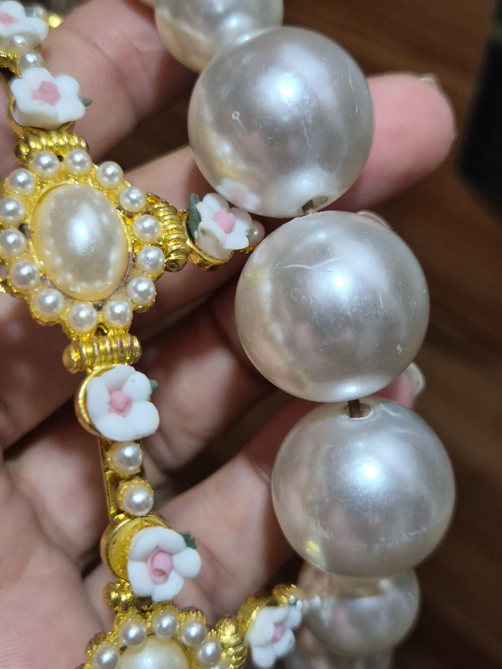 Glam Girl Fashion Gold & White Pearl Flower Headband
